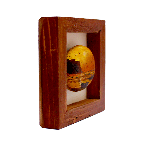 Gwadar Pebble Frame