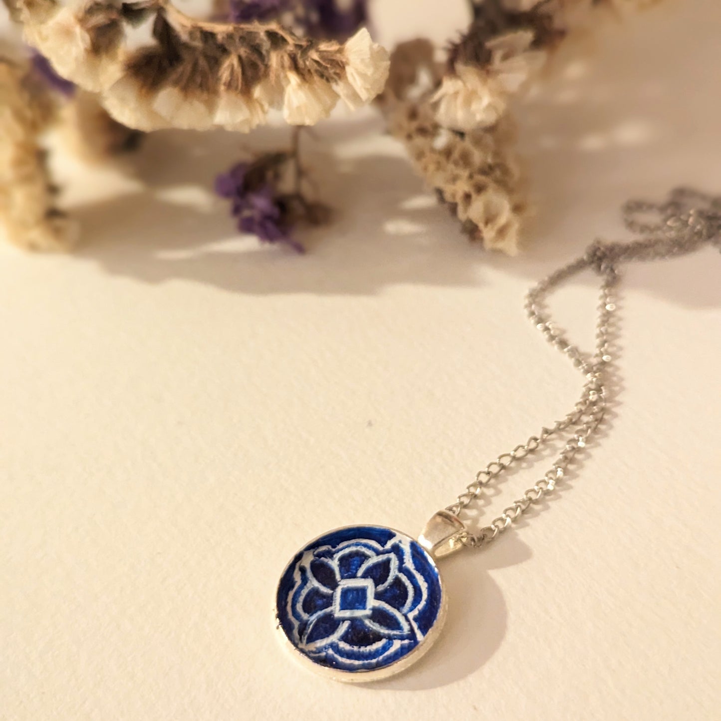 Blue pottery necklace (4)
