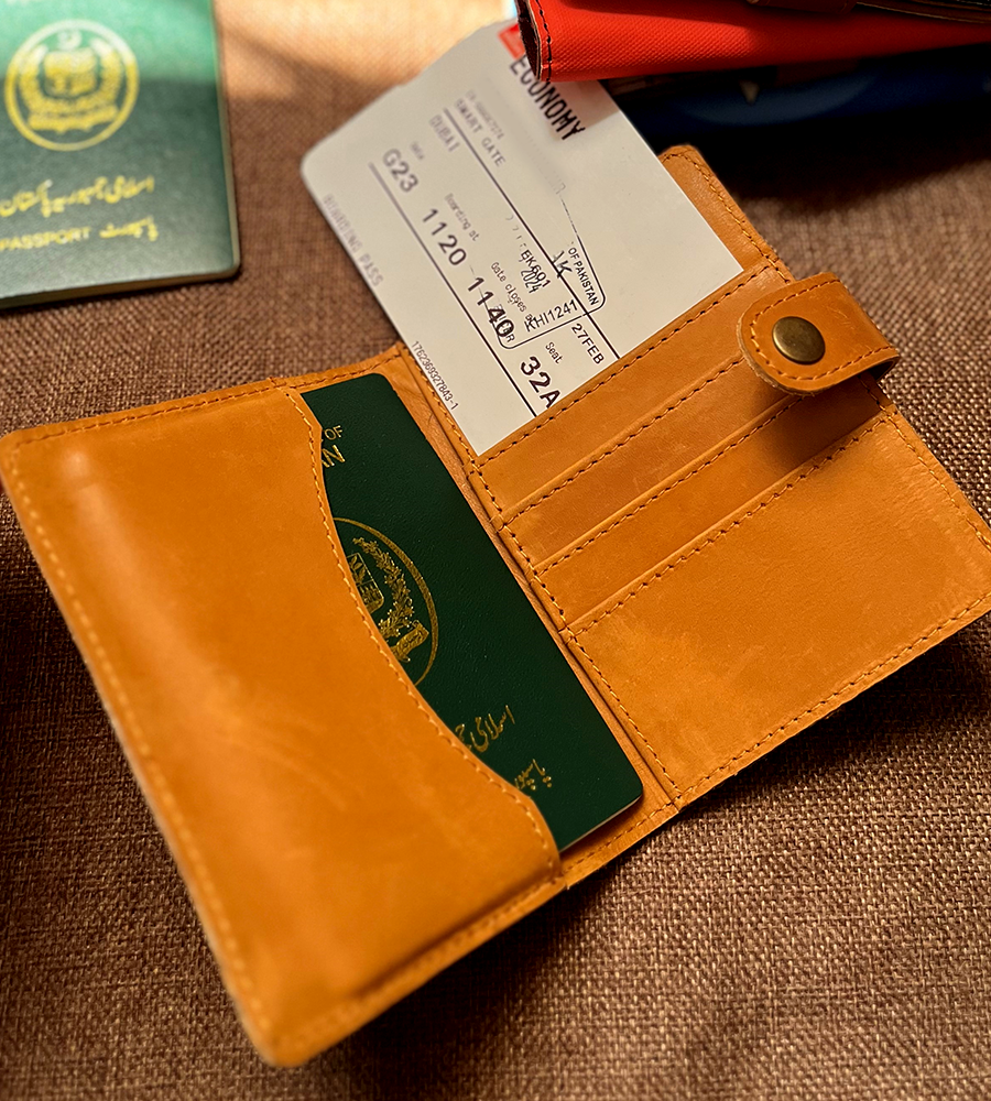 Mera Passport Holder